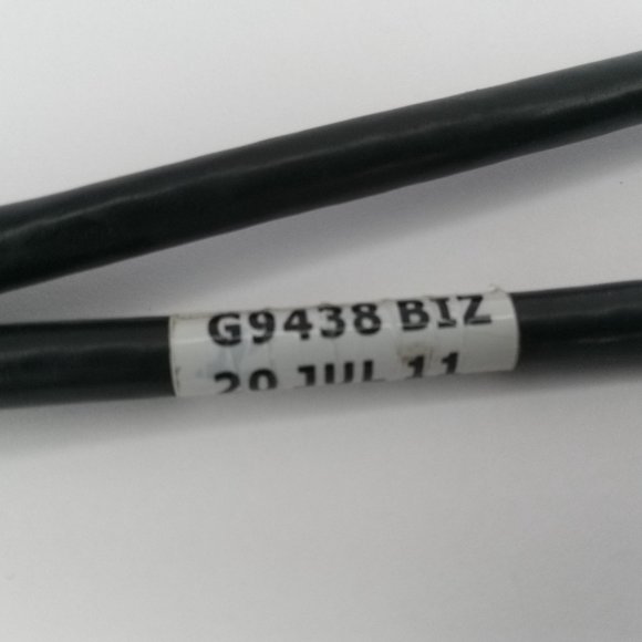 DMS-59 to Dual VGA Y Splitter Cable Dell 0G9438 G9438 Molex SVGA Adapter - Picture 3 of 5